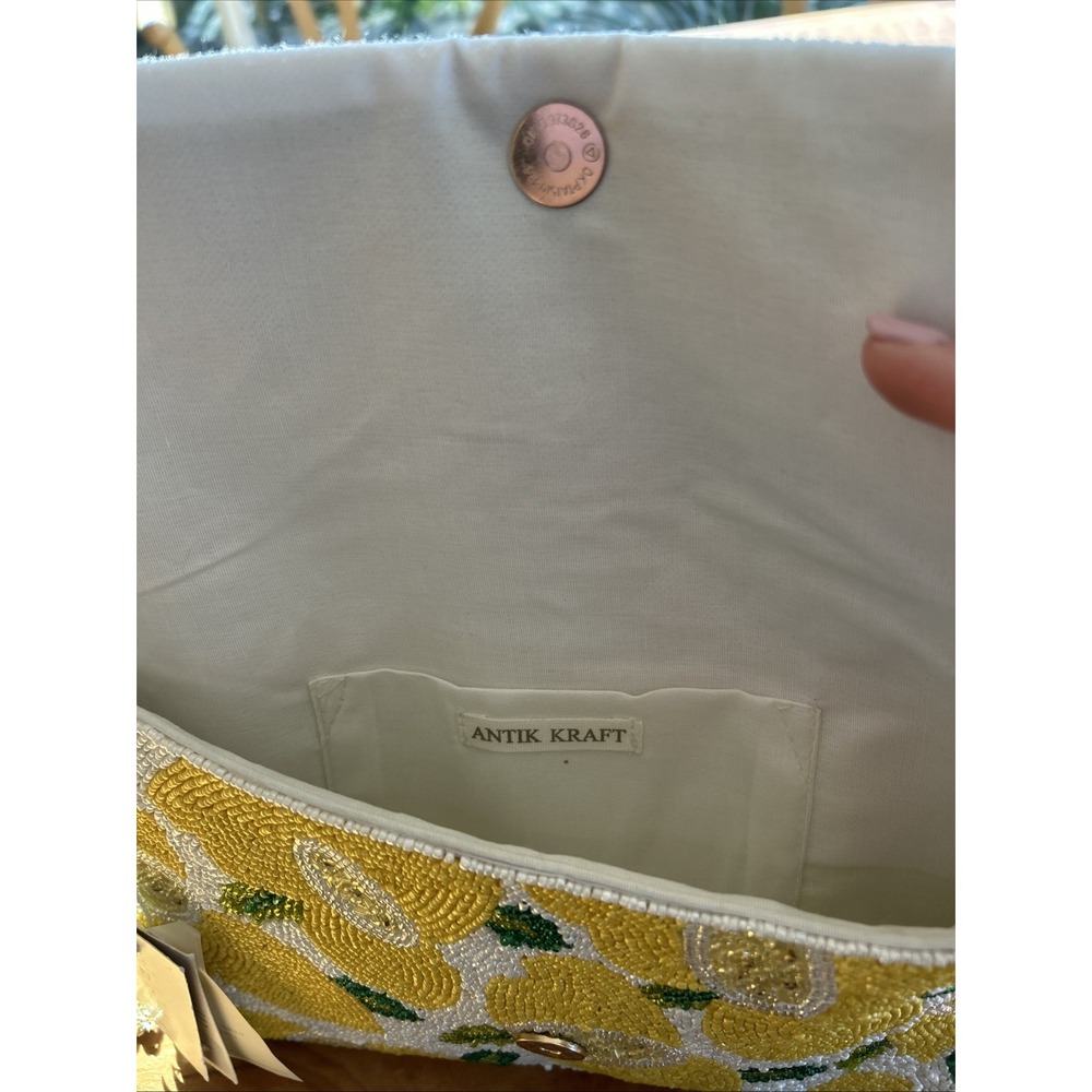 Lemon Patterned Crossbody Bag - Picture 6 of 7